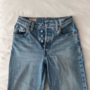 Woman’s 501 Levi’s